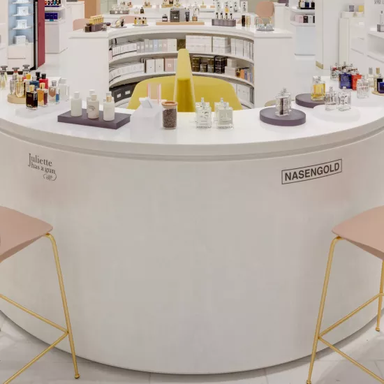 HIMACS and John Pawson bring back light to a beauty store in Germany