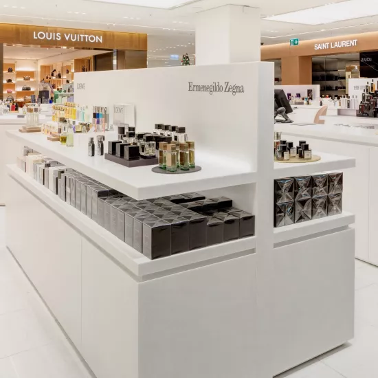 HIMACS and John Pawson bring back light to a beauty store in Germany